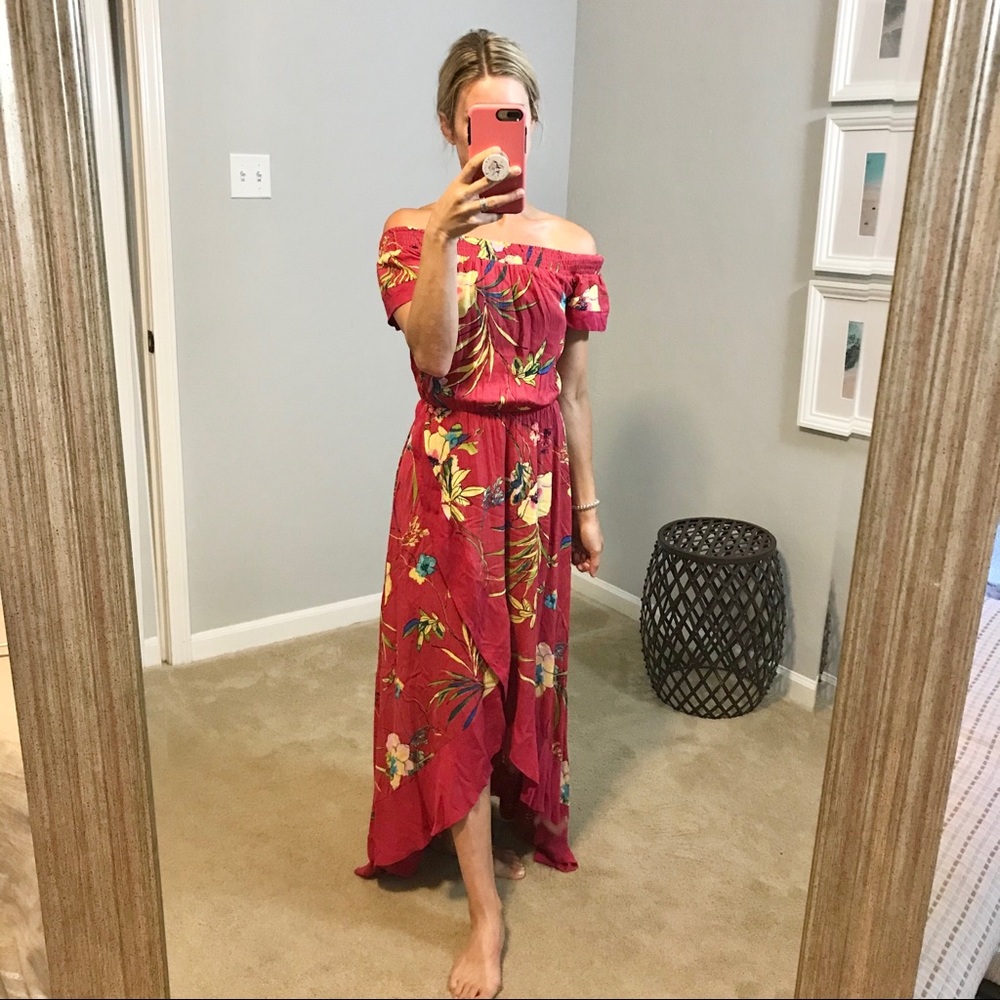 NWT EVEREVE Off the Shoulder Maxi Dress 💃🏼